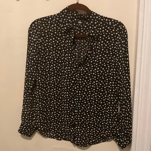 H&M black button up blouse with white dots - Picture 1 of 4